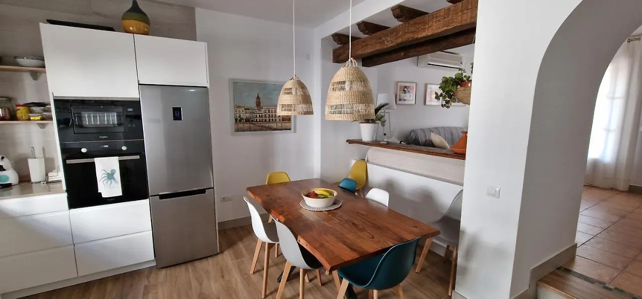 Сasa de vacaciones Casa Duplex En Conil A 300 M De La Playa. Villa Conil De La Frontera